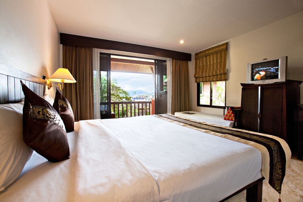 C N Resort And Spa 15/44