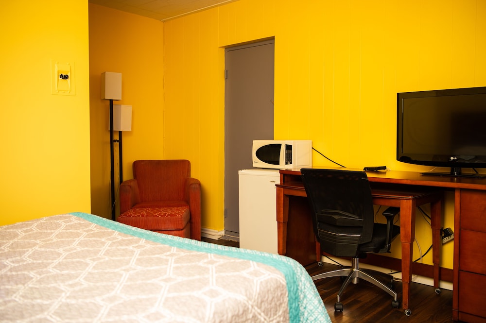 Advance Inn 18/50