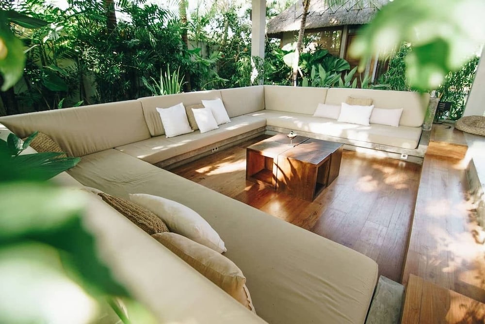 Zin Berawa Villas & Bungalows 6/54