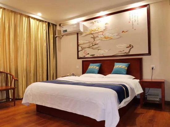FEATURE, QUEEN BED