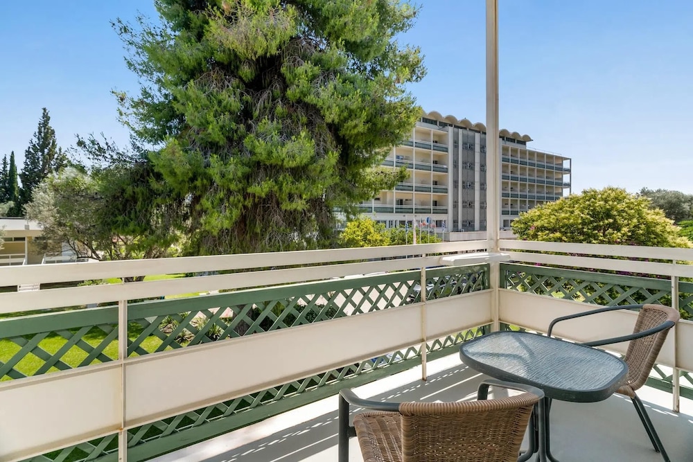 Palmariva Beach Hotel By Anayia All Inclusive Resorts in ERETRIA