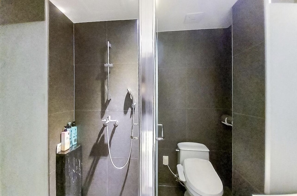 Suwon Station Myeongjak Hotel 47/57