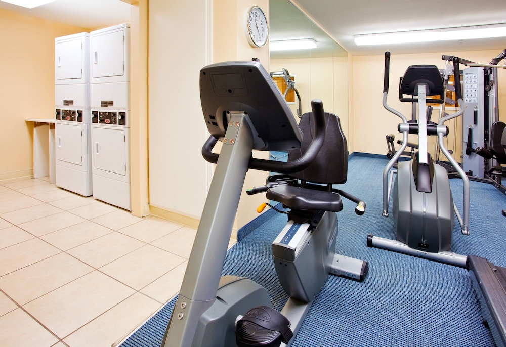 Candlewood Suites Jacksonville 38/72