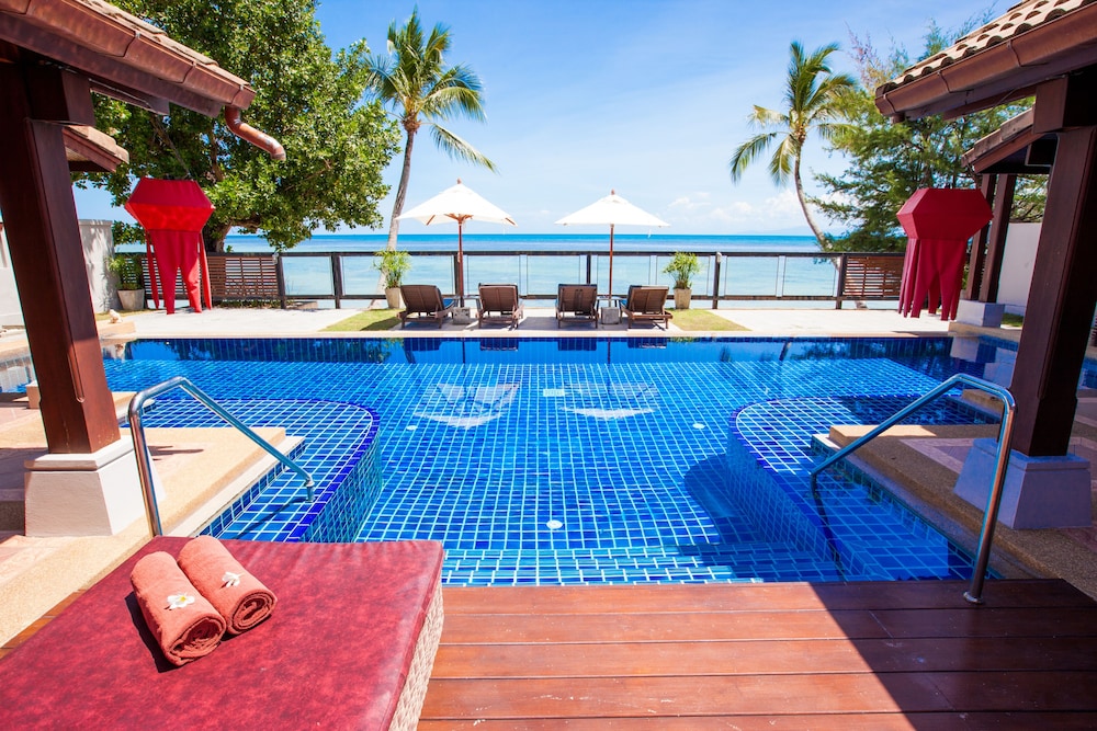 Pao Jin Poon Beach Front Villa 7/56