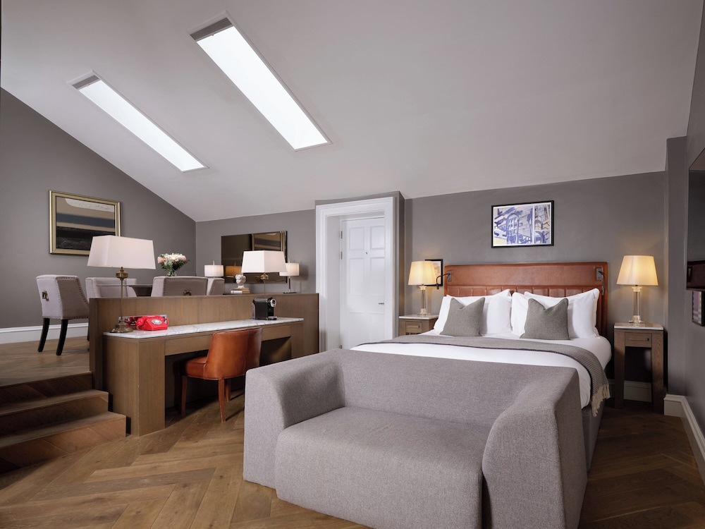 Merchant, Suite, King Bed