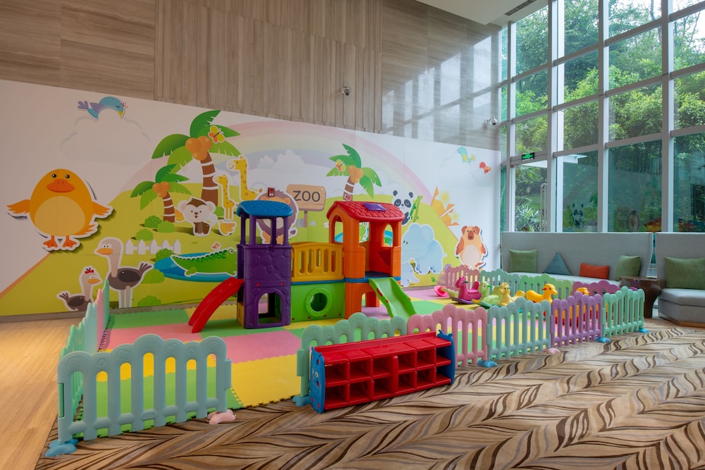 HOLIDAY INN GUANGZHOU SCIENCE CITY 42/50