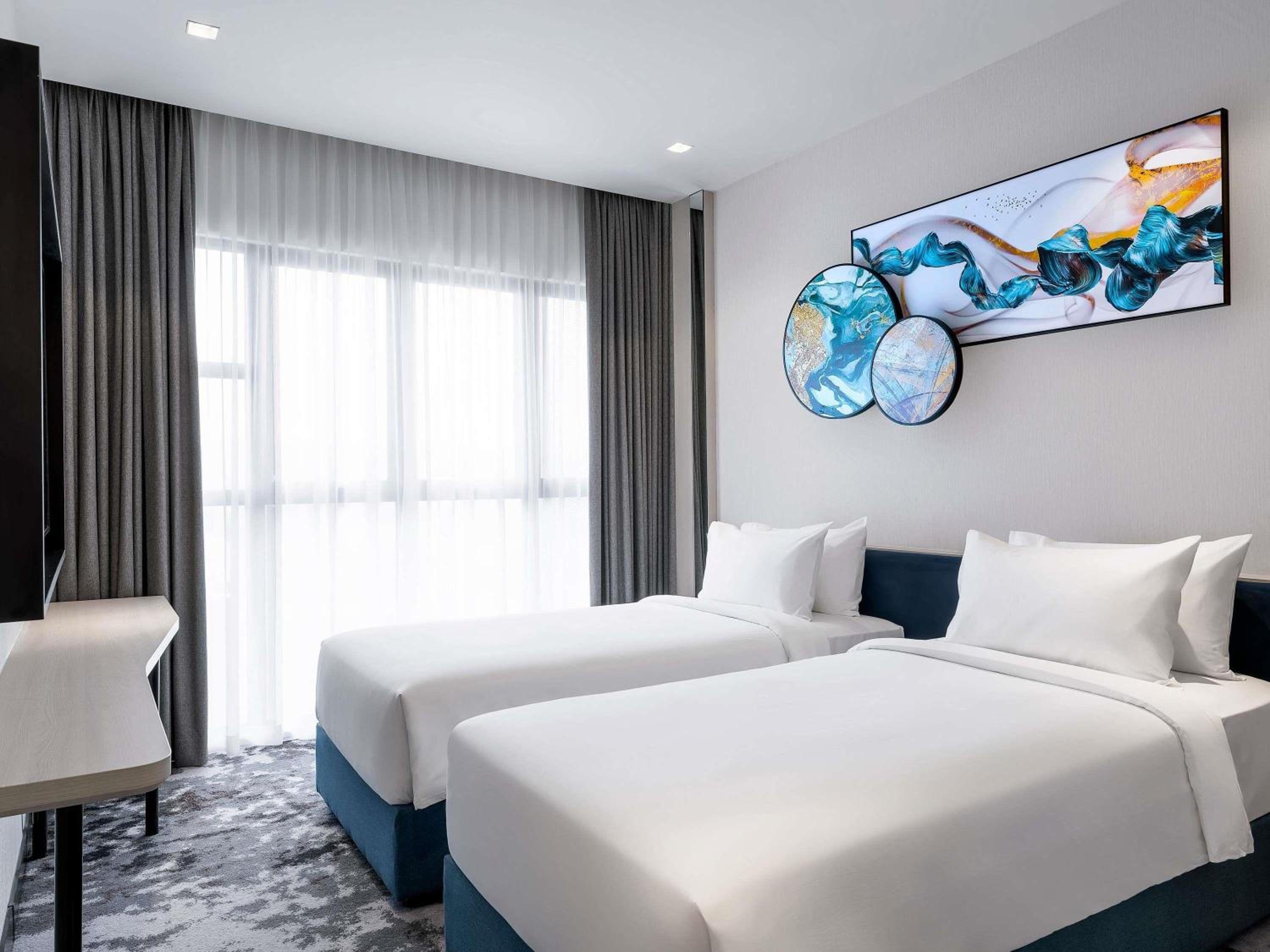 CLASSIC, SUPERIOR, TWIN BEDS