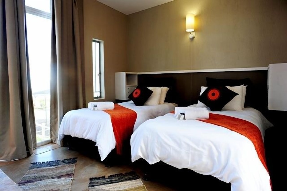 Villa Paradiso Country Manor 5/34