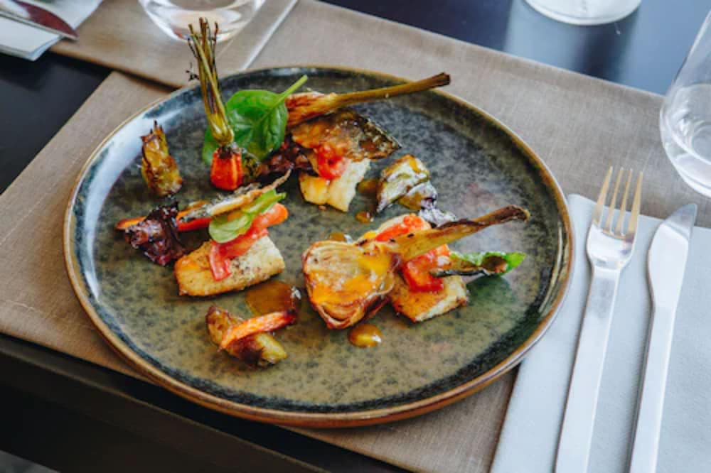 Hotel Restaurant Spa La Madrague 30/68