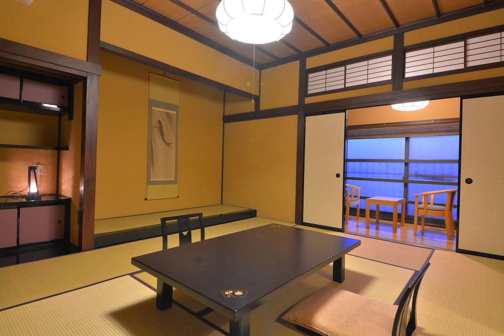 Nikko Tokino Yuu 46/52