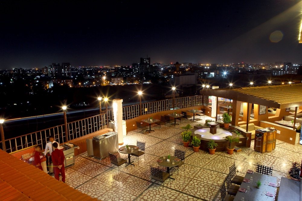 Lords Plaza Surat 4/40