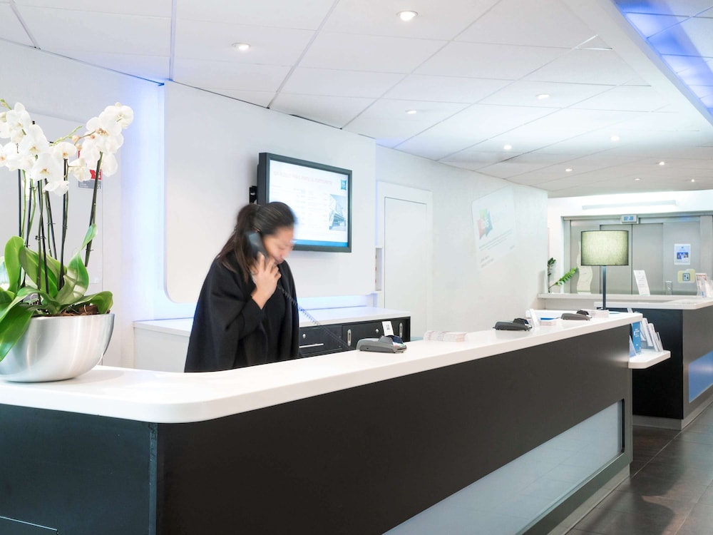 Ibis Budget Paris Porte De Montmartre 8/60