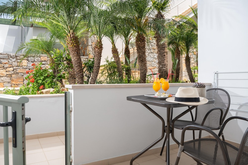 Angela Suites Boutique Hotel 9/61