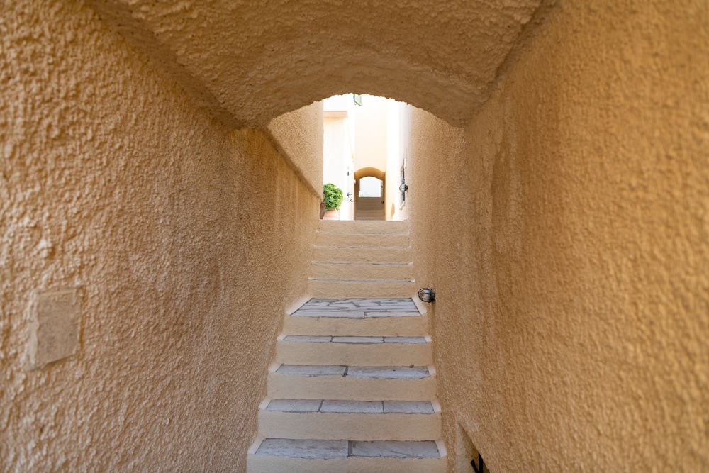 Porto Sisi Hotel Apartments 72/78