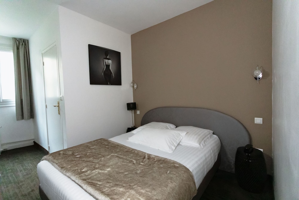 Hotel Le Saint Louis 5/50