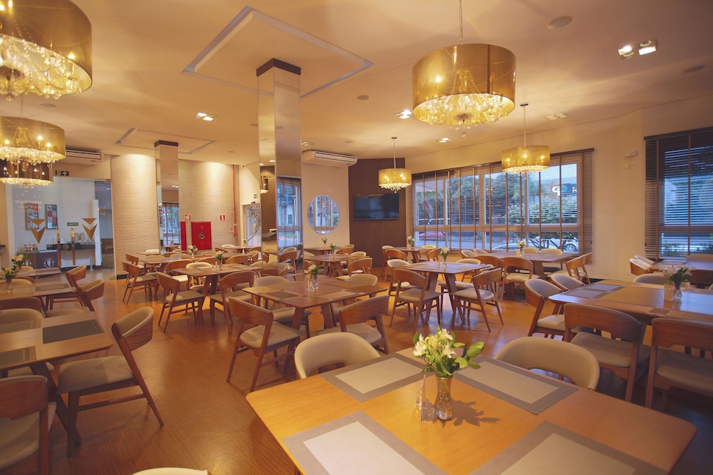 GoldMen Hotel 38/49