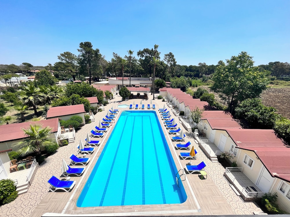 Imeros Hotel 14/25