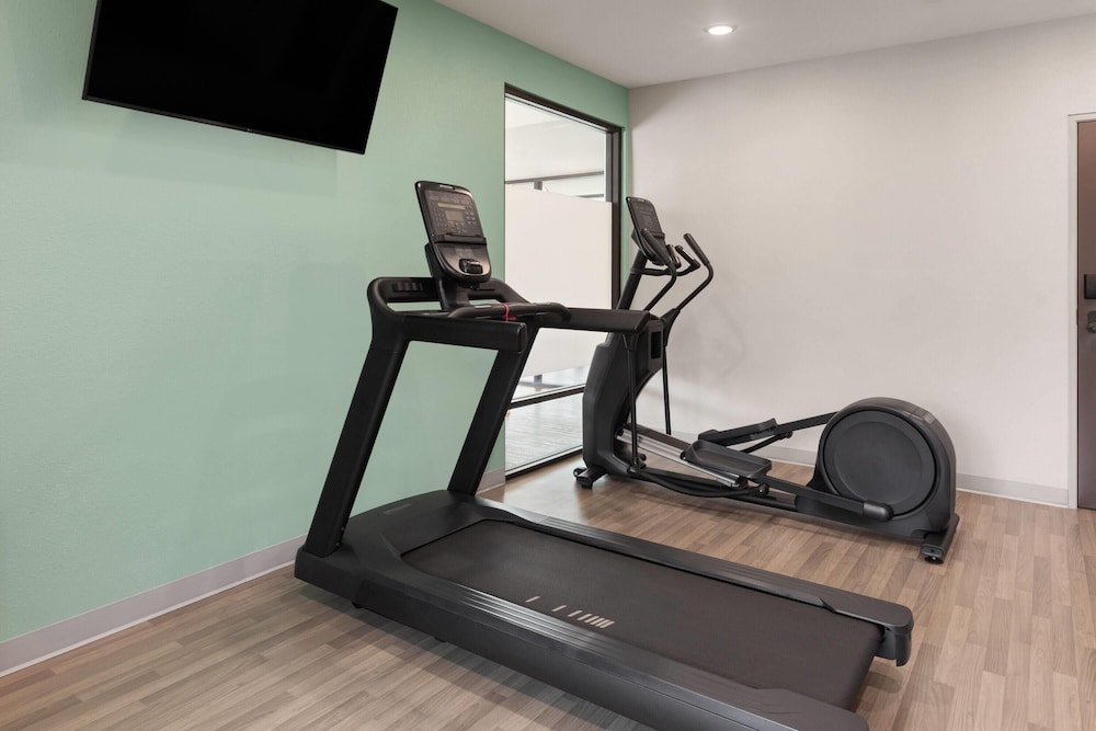 ECHO Suites Extended Stay by Wyndham Houston Pasadena Fwy Pl 46/59