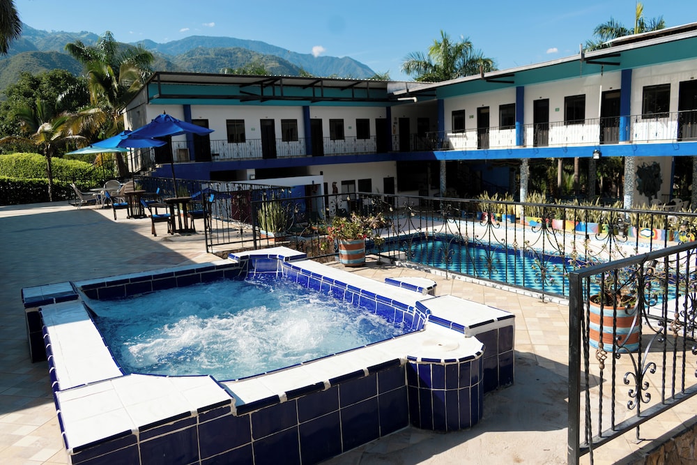 Hotel Villa Alicia 24/50