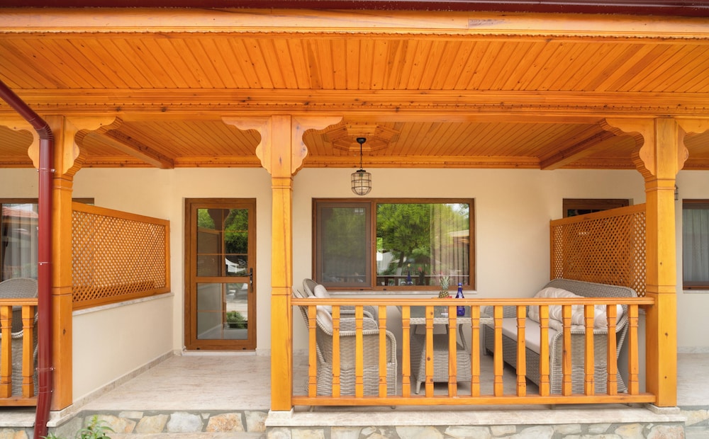 Orange Garden Hotel Akyaka، مرماريس 4/50