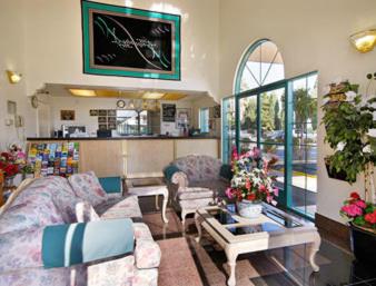 Days Inn by Wyndham Riverside Tyler Mall 12/21