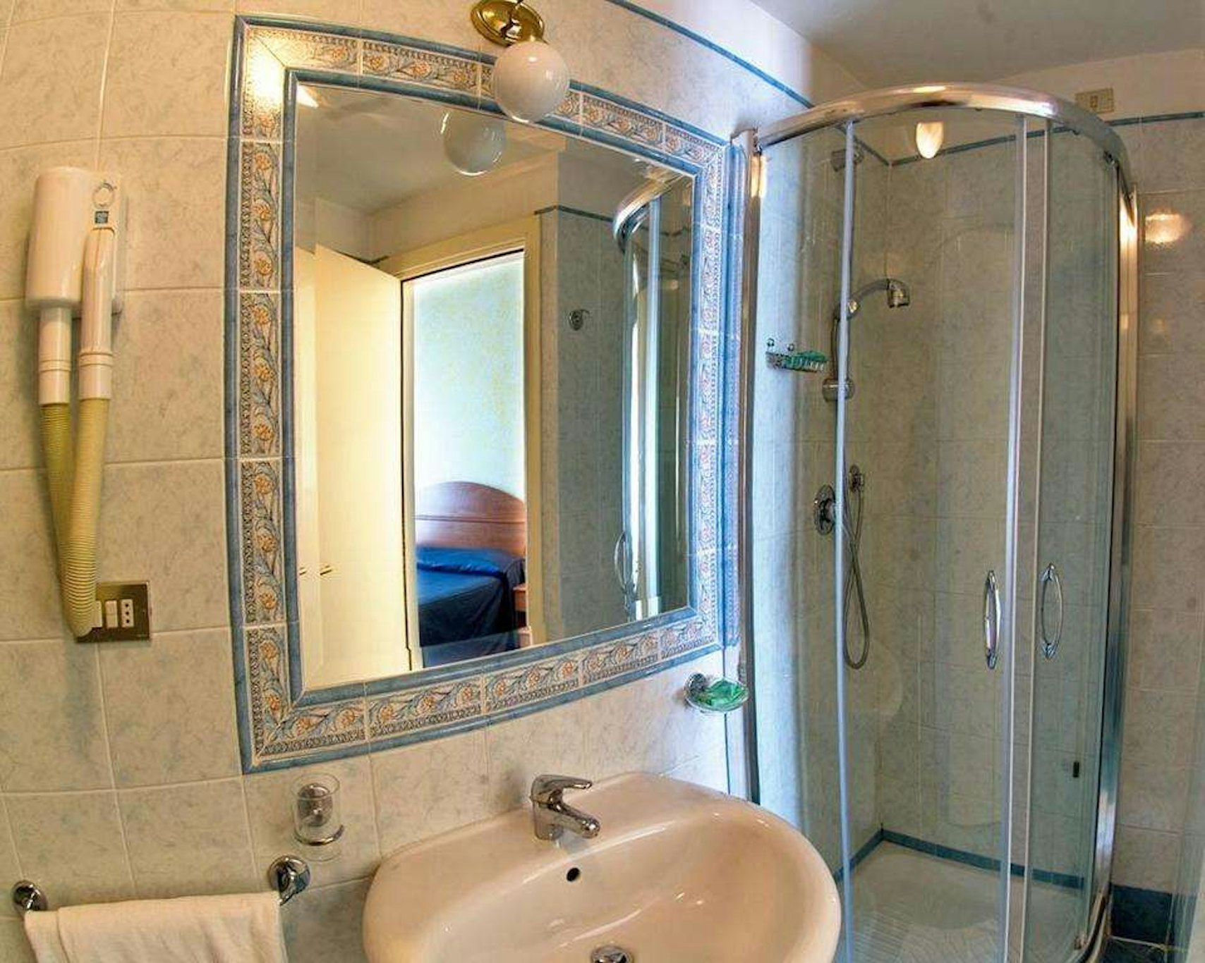Hotel Laura 52/55