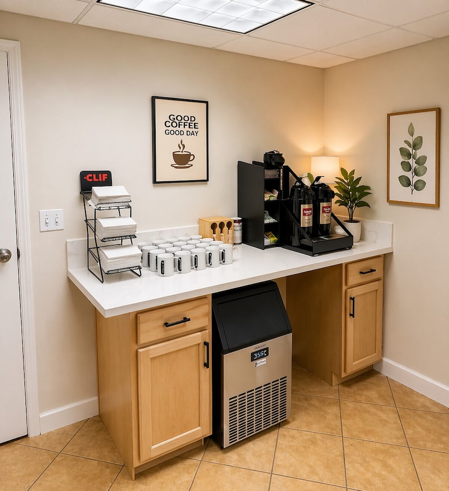 Riverleaf Inn Mission Valley 8/48