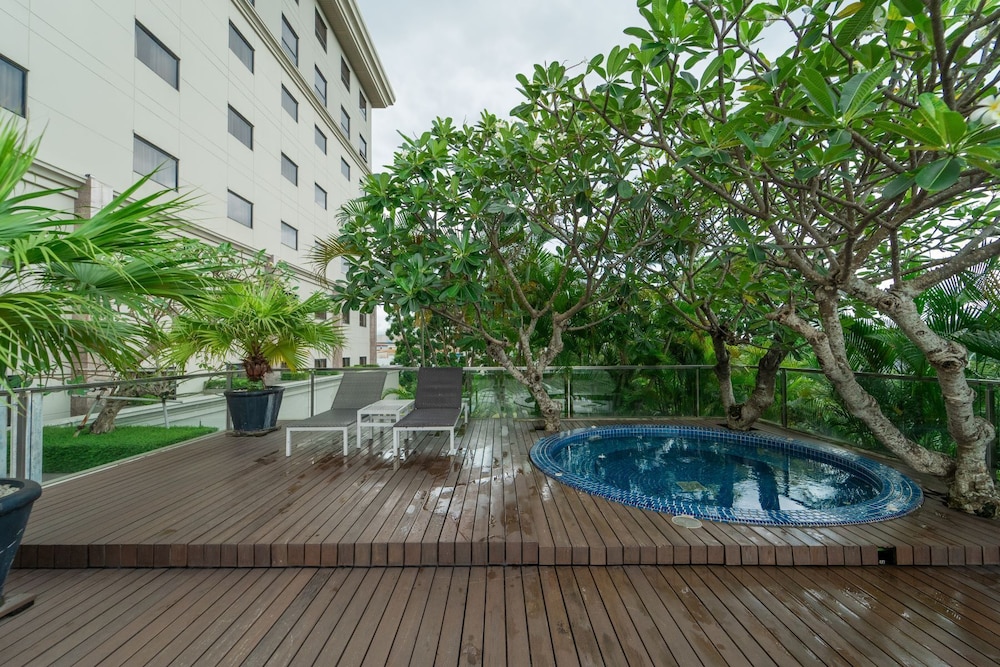 I Hotel Batam 64/69