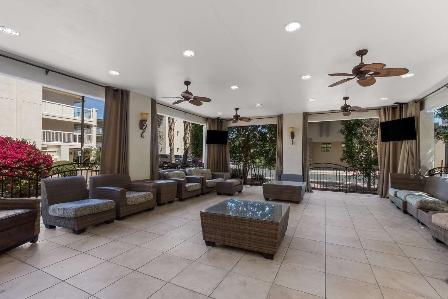 Baymont Inn & Suites by Wyndham Tempe University/Phoenix 22/29