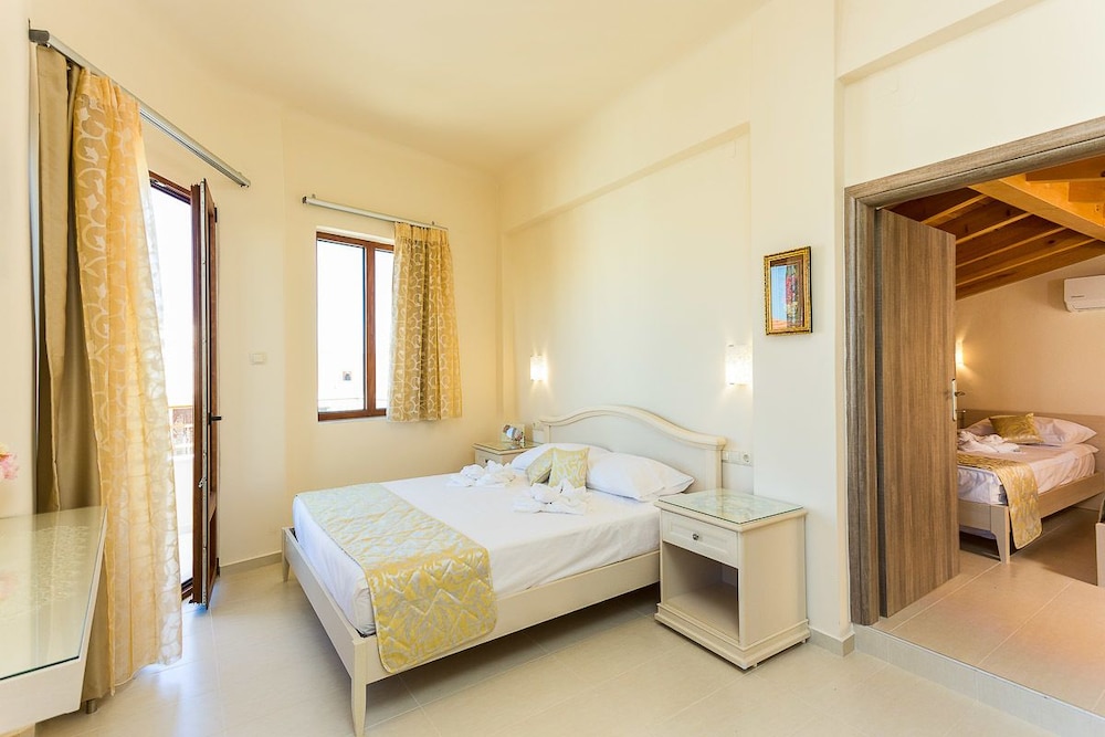 Polyxenia Boutique Hotel 18/50