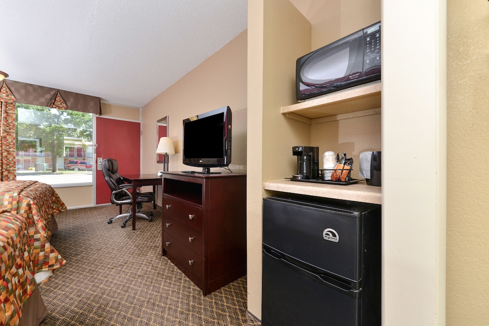 Guest Inn Ardmore 39/43