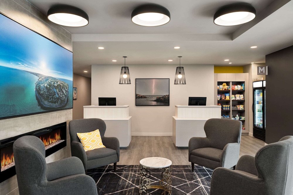 Microtel Inn and Suites by Wyndham Antigonish 13/21