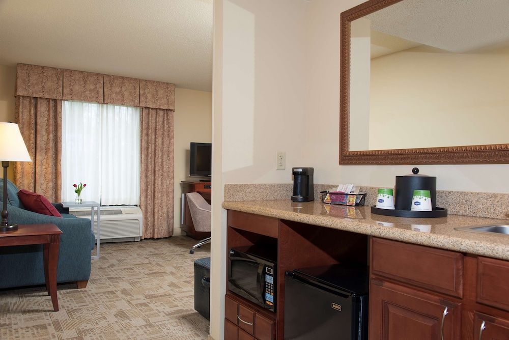 Hampton Inn Suites Bloomington Normal 46/48