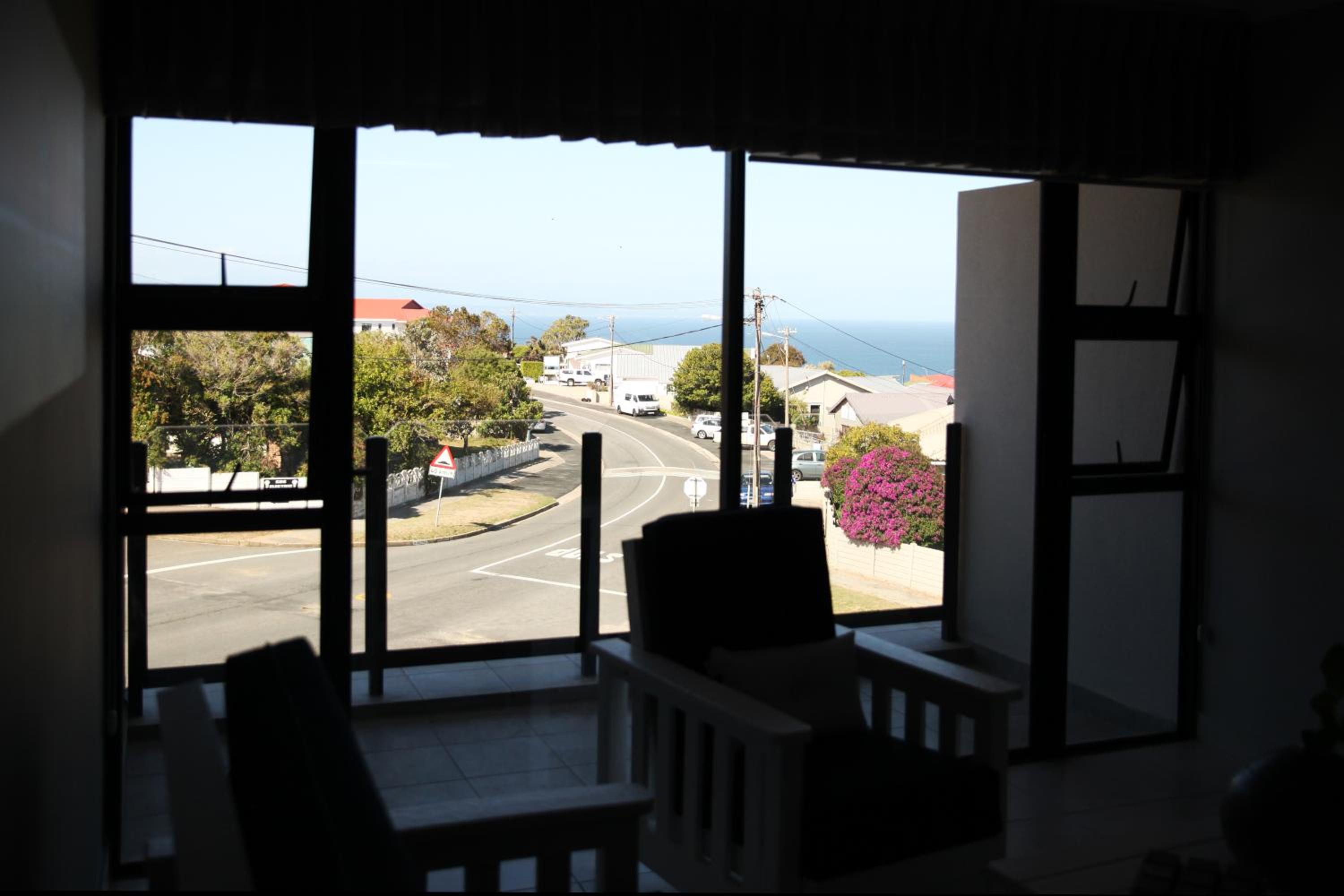 Mari-Amor Self-Catering Apartments 19/23
