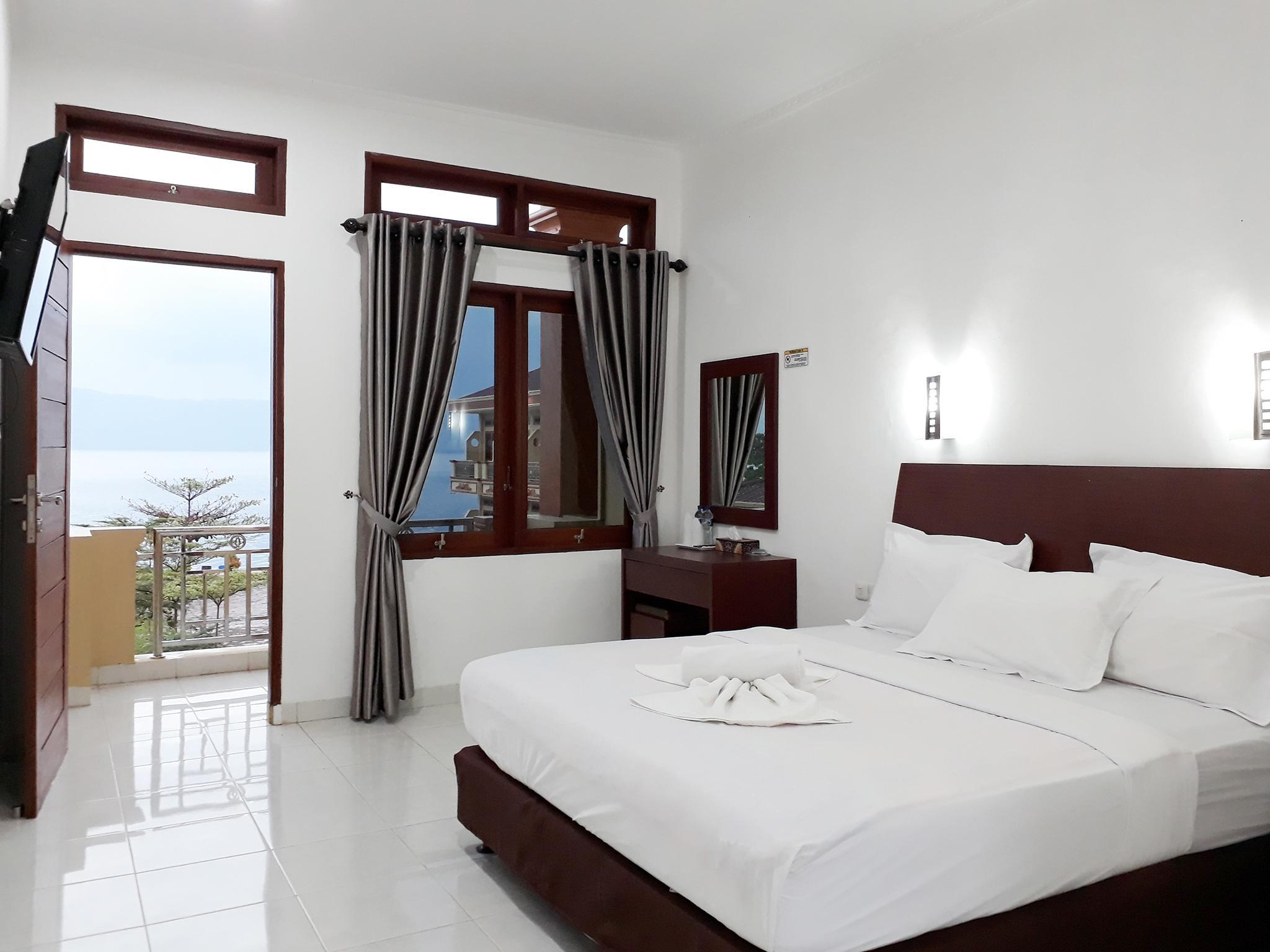 Rogate Beach Hotel 6/15