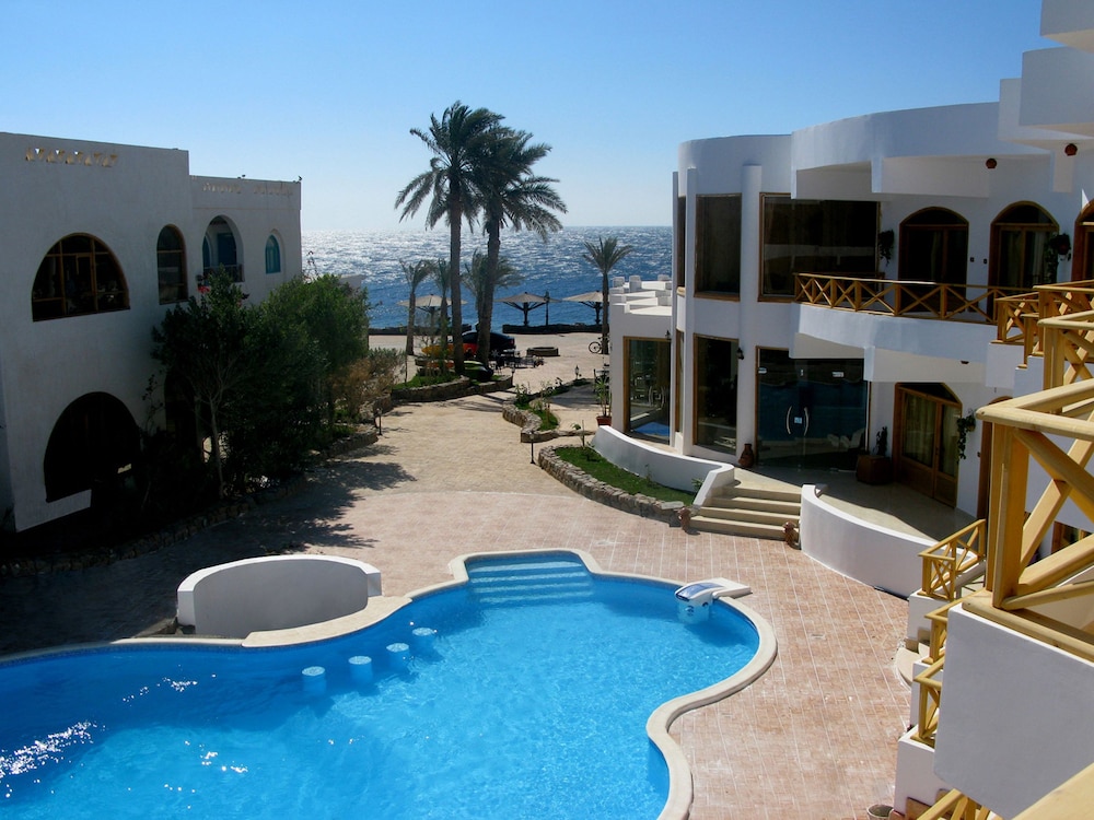 Red Sea Relax 33/37