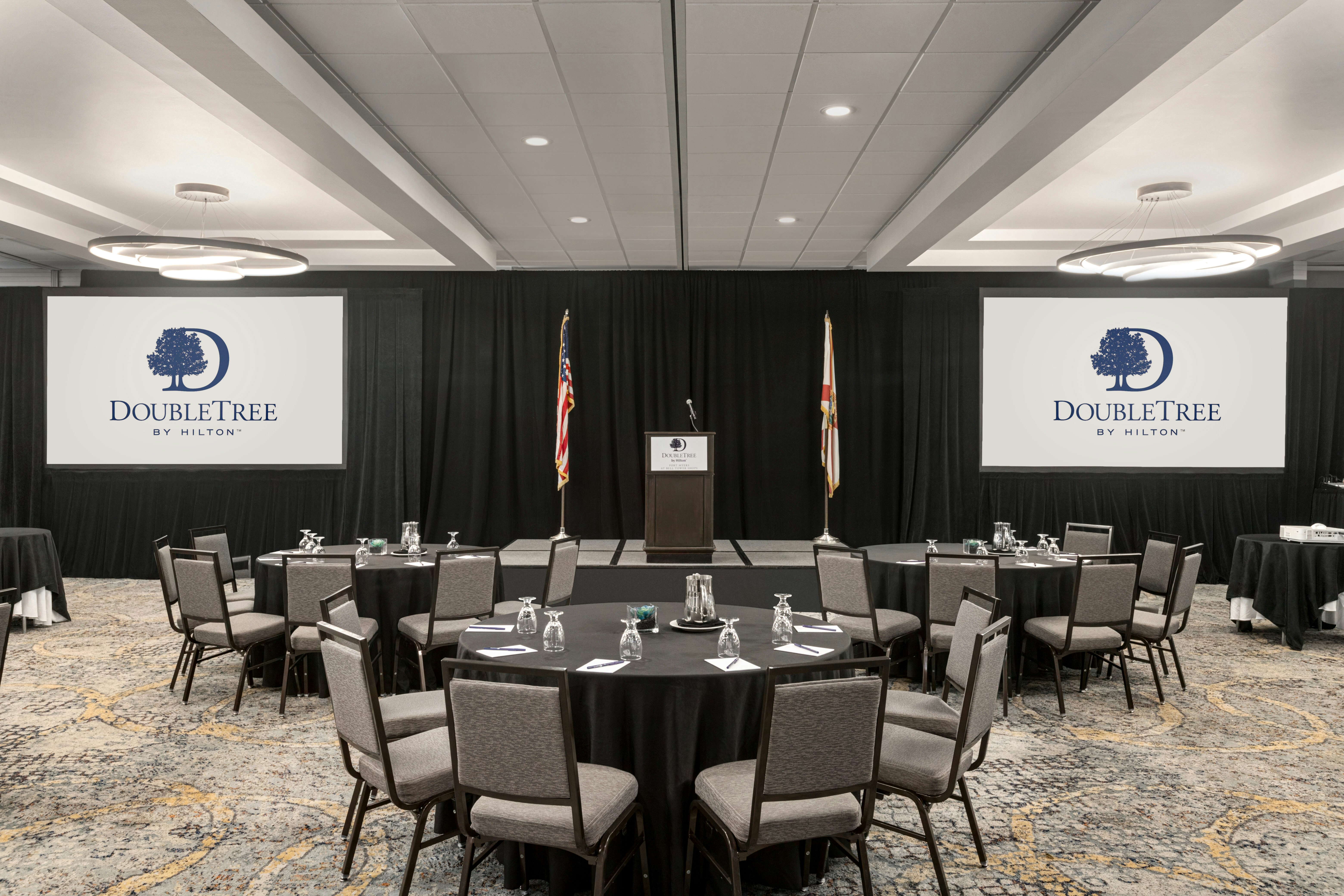 DoubleTree by Hilton Fort Myers at Bell Tower Shops 39/53