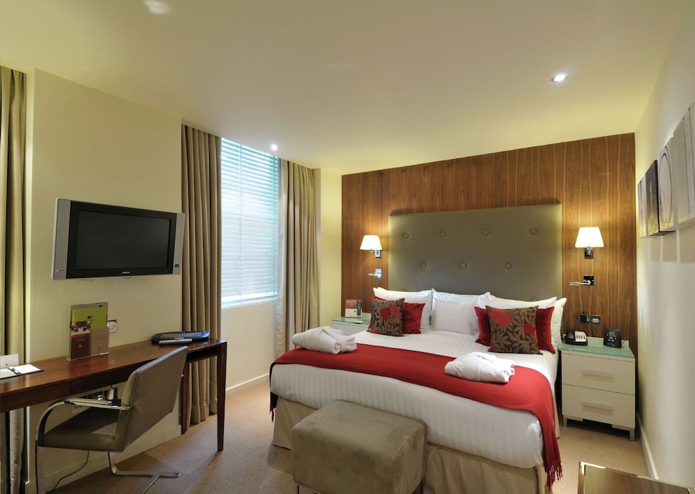 DoubleTree by Hilton London West End 24/71