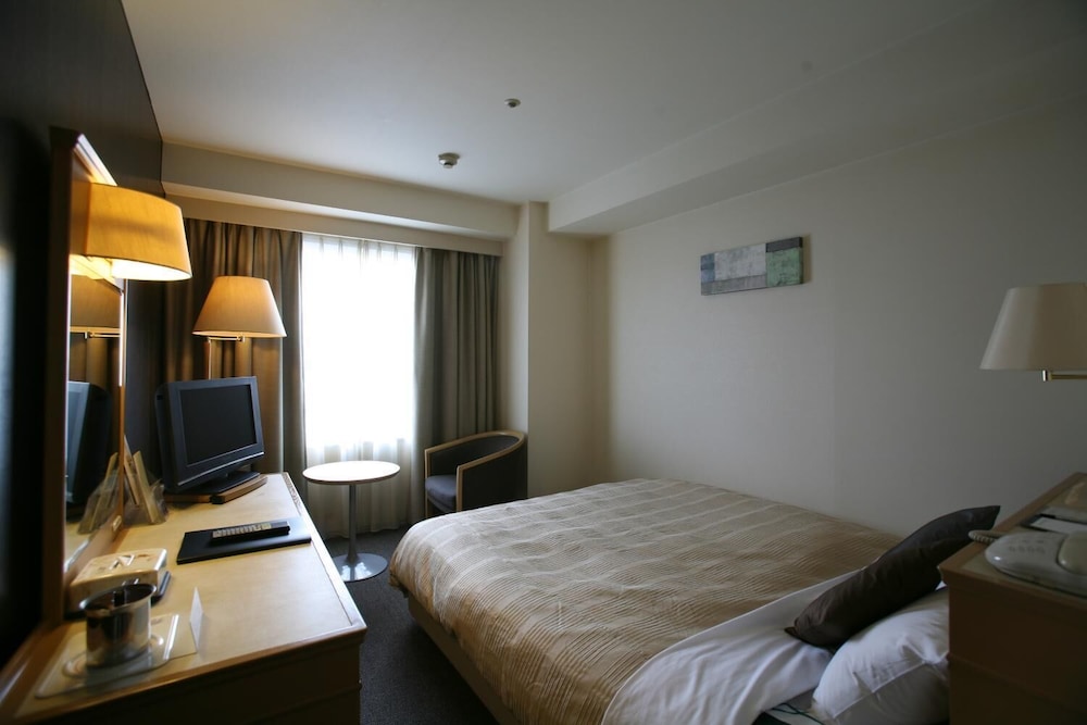 ROOM, DOUBLE BED