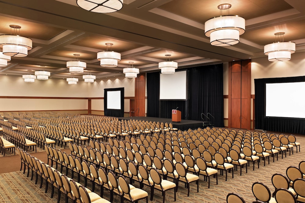 Sheraton Fairplex Hotel Conference Center 41/46