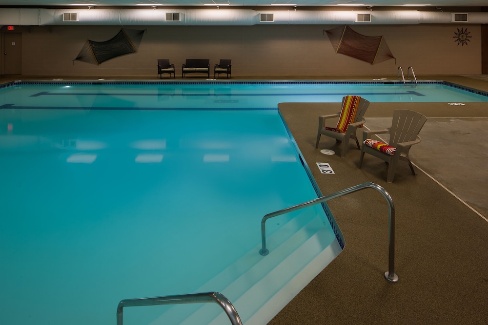 Tamarack Wisconsin Dells a Ramada by Wyndham 22/50