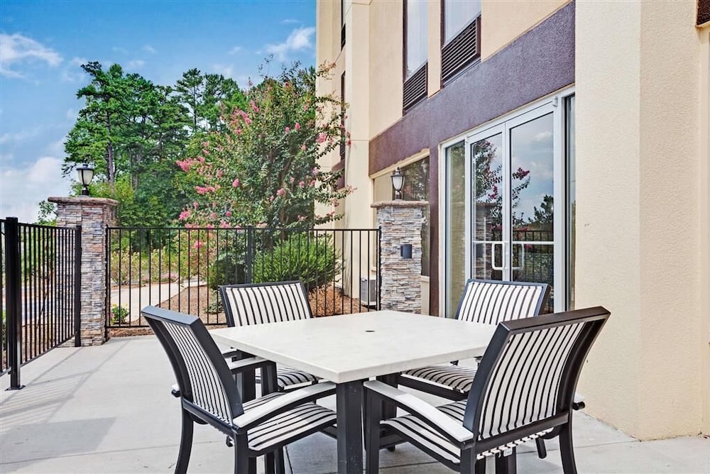 Wyndham Garden Charlotte Executive Park 13/23