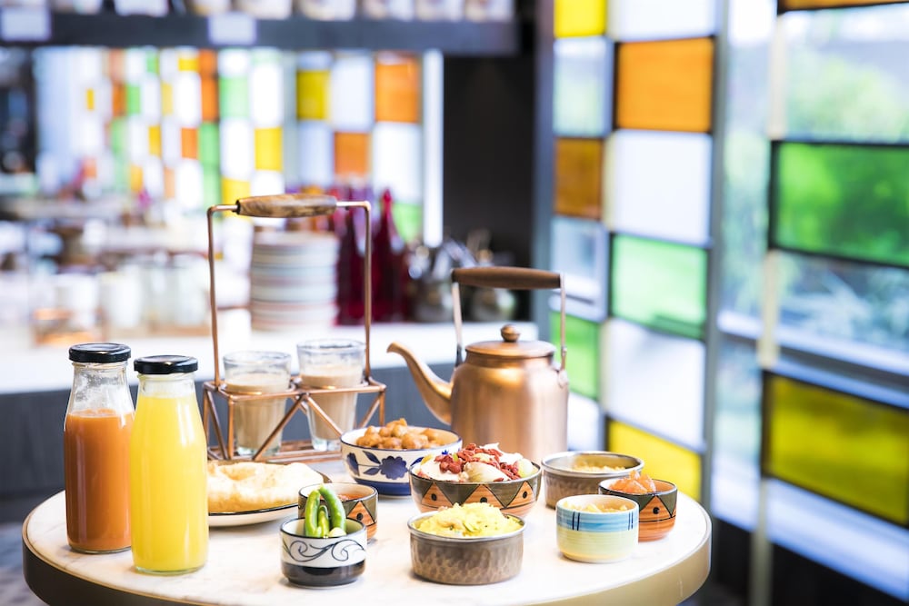 Andaz Delhi, by Hyatt 66/82