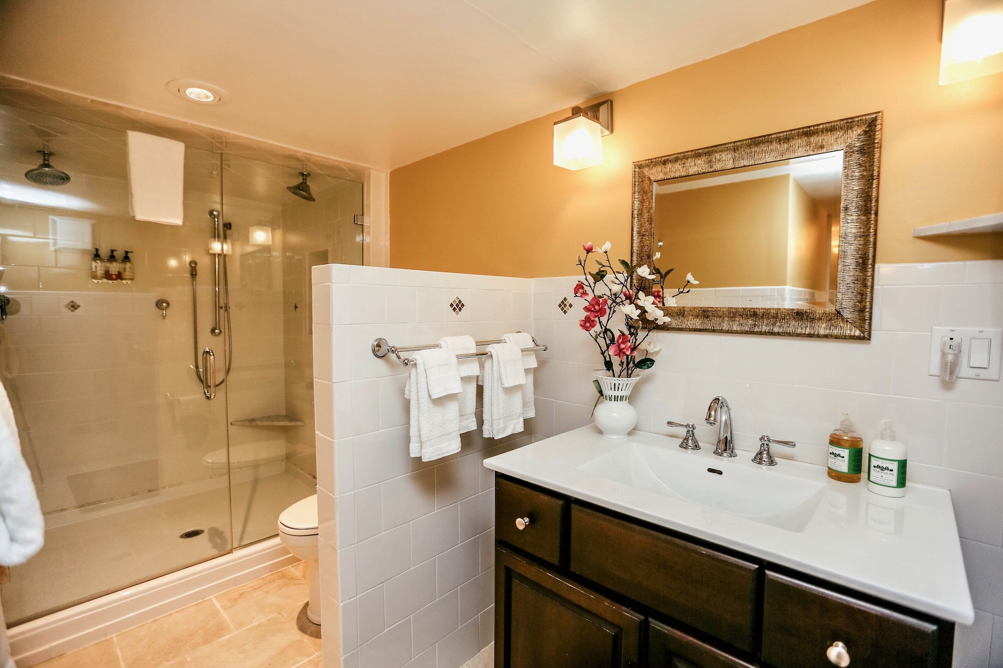 Presidential, Suite, Villa, King Bed, Sofa, Living Area, Pet Friendly, Patio, Kitchen 2/3