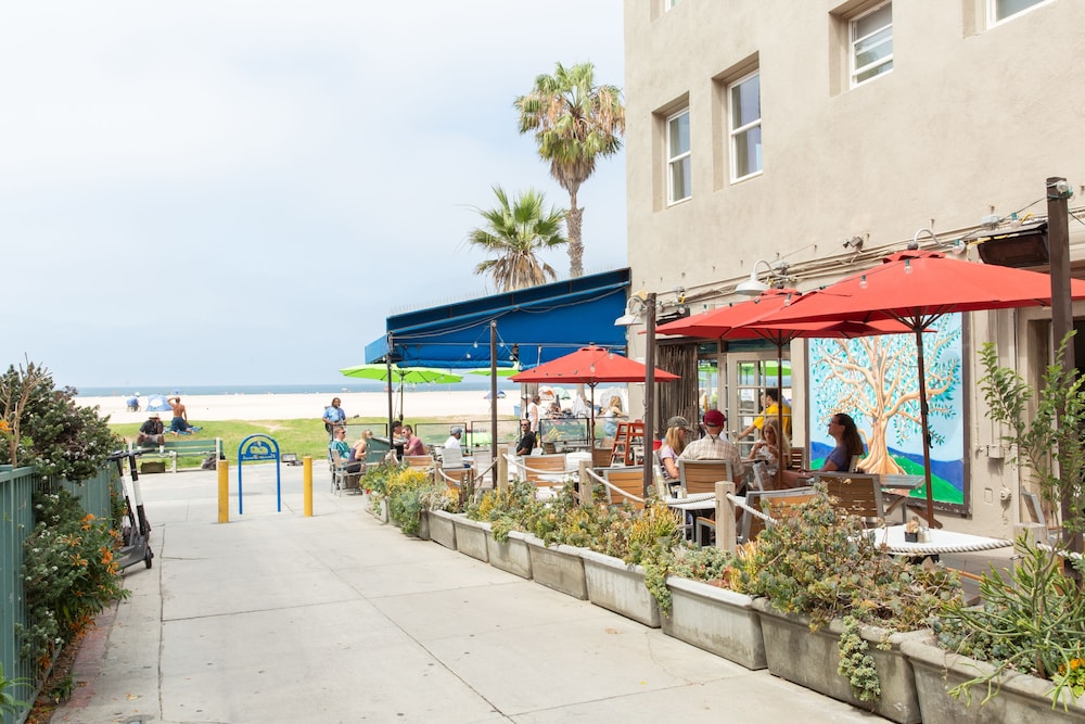 Su Casa At Venice Beach 62/74