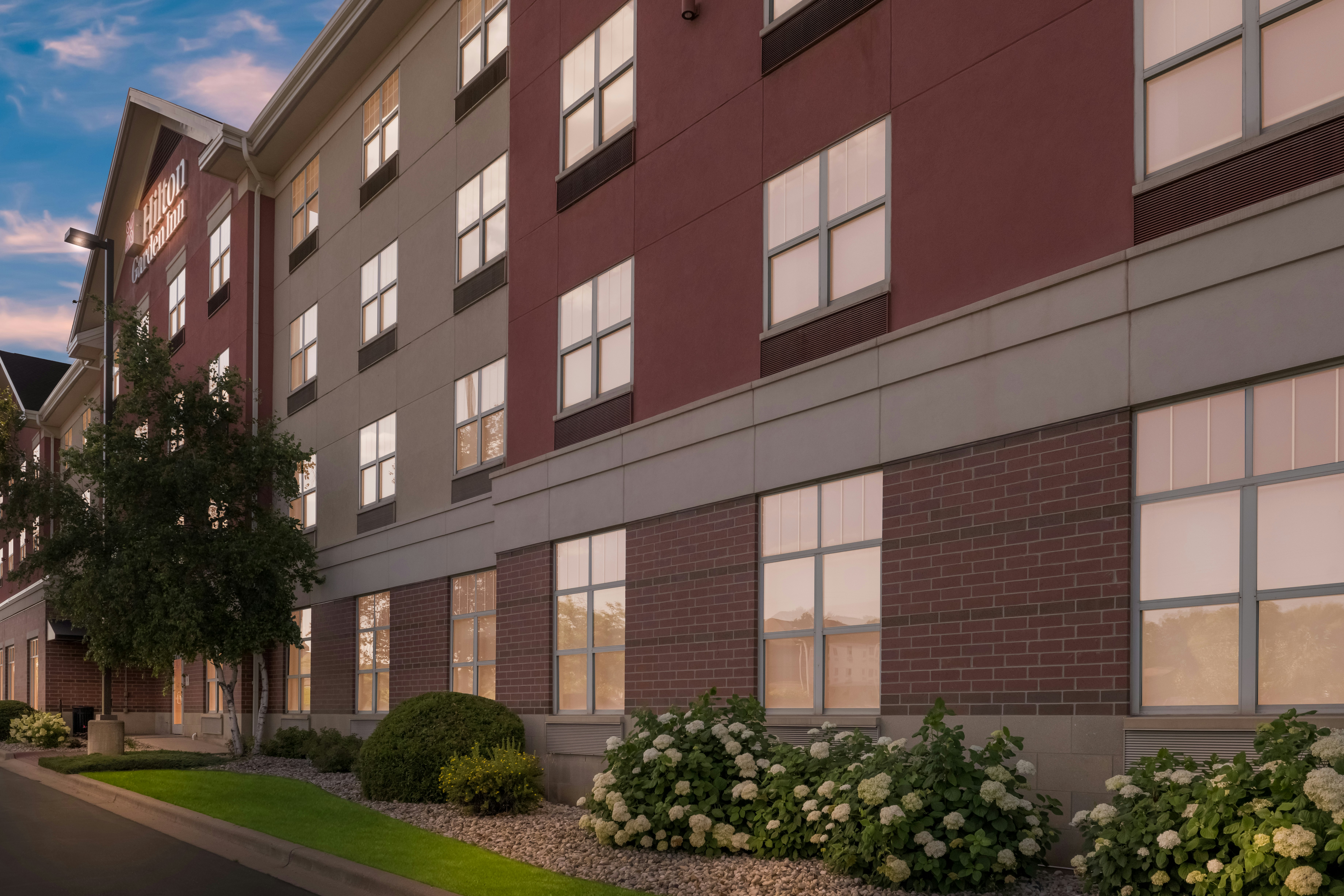 Hilton Garden Inn Rockford 2/64