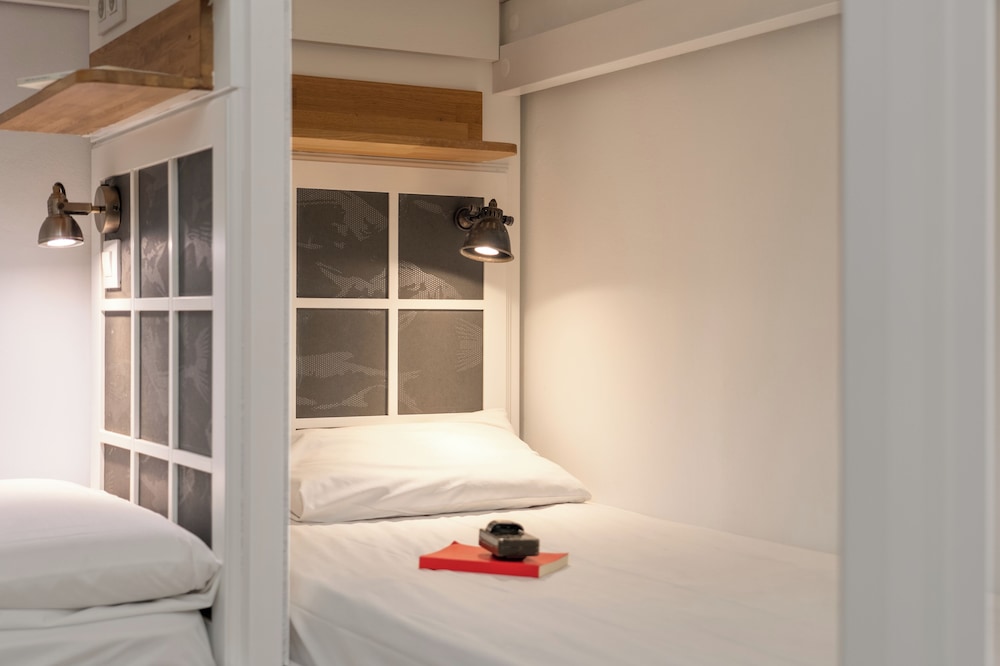 MIXED DORM, STANDARD