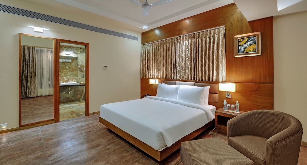 The Fern Residency Somnath 12/34