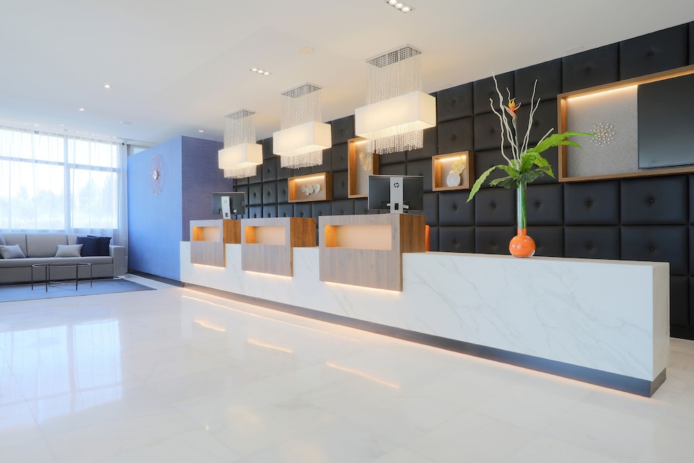 VILLA ODON 8/50