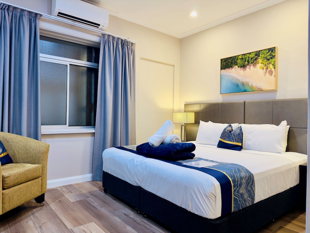 The Abbott Boutique Hotel 17/57